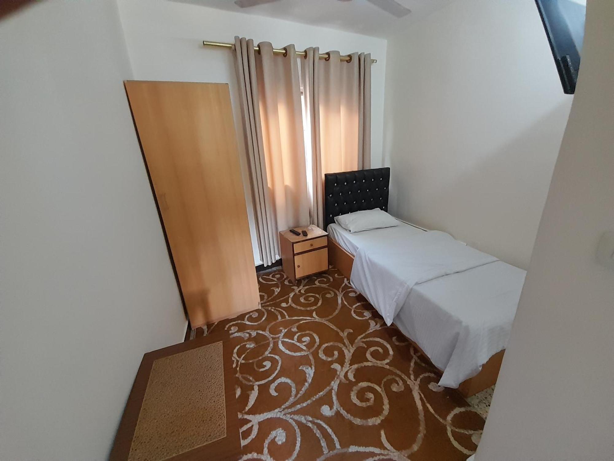 Hamoudah Hotel Амман Екстер'єр фото