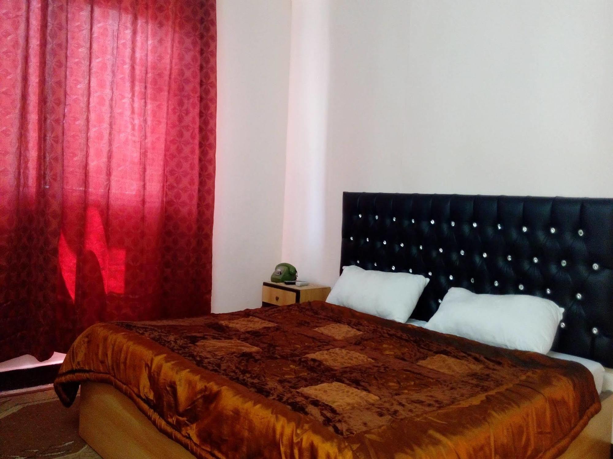 Hamoudah Hotel Амман Екстер'єр фото